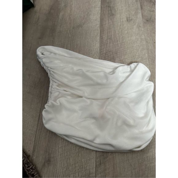 White Ruched One Shoulder Sleeveless Crop Top Strappy Cami Tank Size Medium - Picture 5 of 5